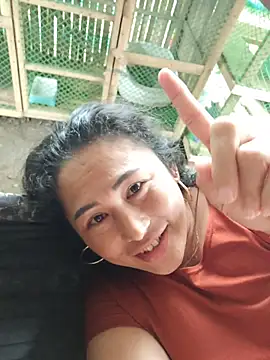 Snapshot of M_e_c_e_l chatting on March 3, 2026, 4:41 am M e c e l online show from March 3, 2026, 4:41 am