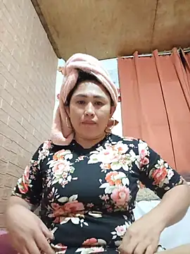 M e c e l online show from November 13, 2025, 11:03 am