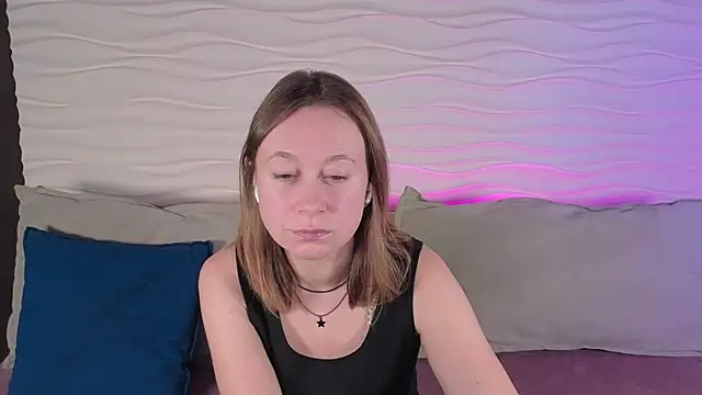 Snapshot of BrookeEvans chatting on October 18, 2025, 8:55 pm BrookeEvans online show from October 18, 2025, 8:55 pm