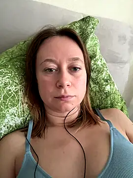 Snapshot of BrookeEvans chatting on October 21, 2025, 6:46 am BrookeEvans online show from October 21, 2025, 6:46 am