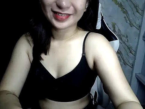 Snapshot of Mia_2022 chatting on March 27, 2026, 6:31 pm Mia 2022 online show from March 27, 2026, 6:31 pm