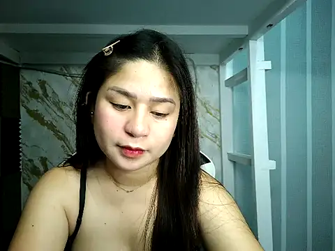 Mia 2022 online show from September 27, 2025, 2:23 pm