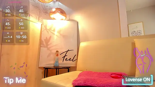 bonie lov online show from February 10, 2026, 11:59 pm