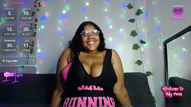 Lilyth  Brown online show from March 12, 2025, 3:24 am