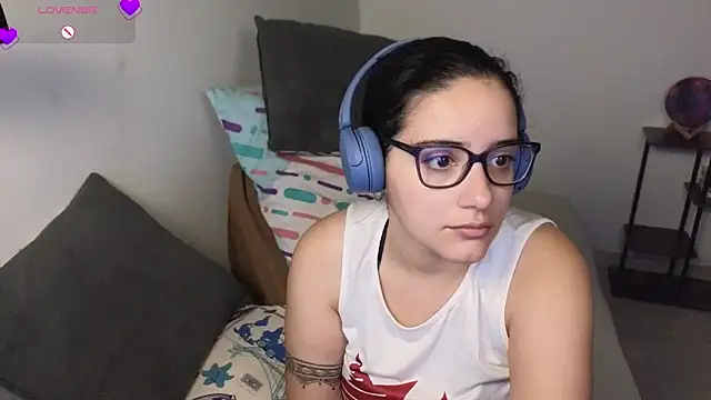 blue  moon  online show from April 10, 2026, 3:57 am