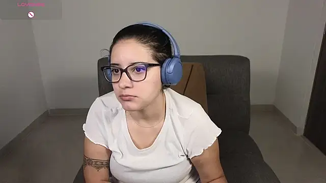 blue  moon  online show from October 10, 2025, 1:17 am