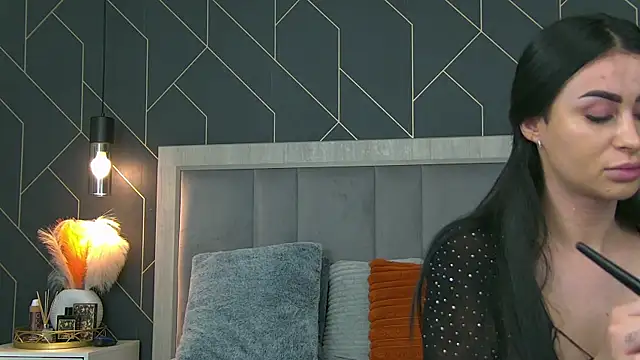 EmyLaveau online show from March 31, 2026, 5:20 am