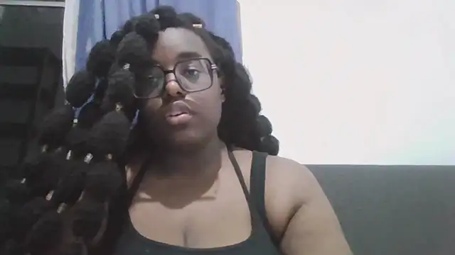 Snapshot of MissCC99 chatting on February 11, 2026, 2:33 am MissCC99 online show from February 11, 2026, 2:33 am