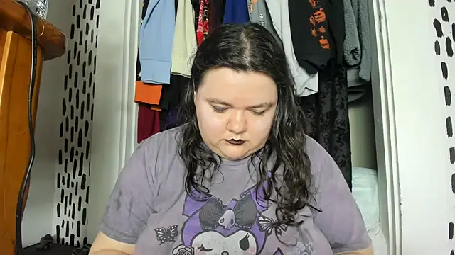 CamilaLynnAdams online show from March 4, 2026, 6:32 am