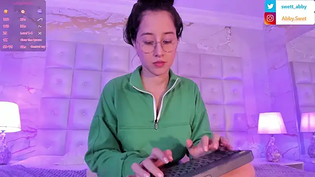 Snapshot of Abby_Sweet1_ chatting on March 12, 2025, 2:45 pm Abby Sweet1  online show from March 12, 2025, 2:45 pm