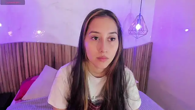 Snapshot of Abby_Sweet1_ chatting on September 17, 2025, 11:34 am Abby Sweet1  online show from September 17, 2025, 11:34 am