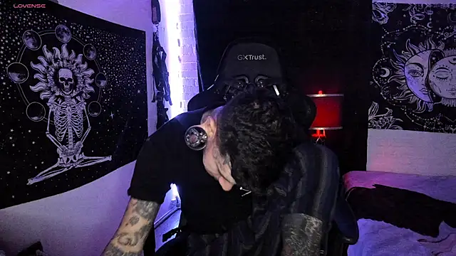 Snapshot of josh__ackerman chatting on March 21, 2025, 8:29 pm josh ackerman online show from March 21, 2025, 8:29 pm