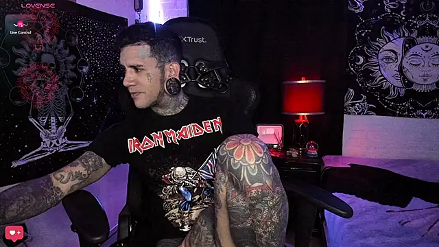 Snapshot of josh__ackerman chatting on March 20, 2025, 12:19 am josh ackerman online show from March 20, 2025, 12:19 am