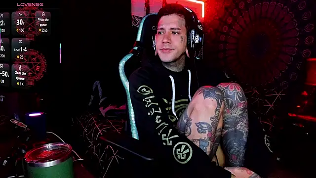 Snapshot of josh__ackerman chatting on October 7, 2025, 6:25 am josh ackerman online show from October 7, 2025, 6:25 am