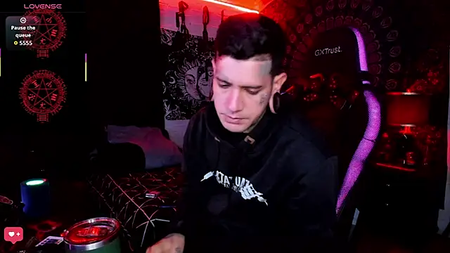 Snapshot of josh__ackerman chatting on September 22, 2025, 1:39 pm josh ackerman online show from September 22, 2025, 1:39 pm