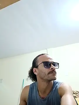 JamesQuaresma online show from January 23, 2025, 10:44 pm