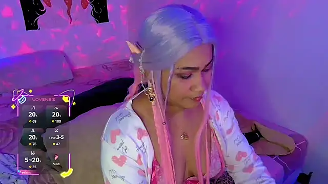 kiarybell   online show from October 31, 2025, 3:14 am