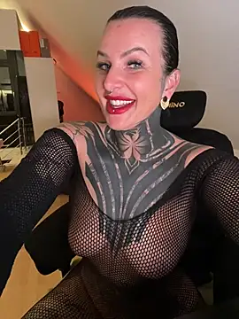 InkedBiitch online show from March 26, 2026, 8:07 pm