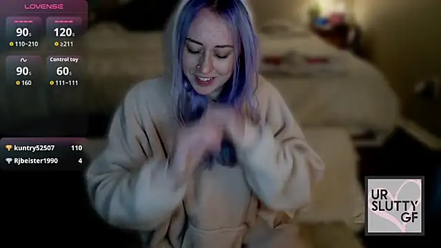 Snapshot of ursluttygf chatting on March 24, 2026, 3:23 pm ursluttygf online show from March 24, 2026, 3:23 pm