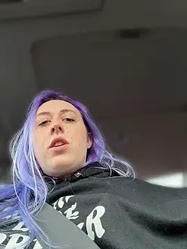 Snapshot of ursluttygf chatting on April 12, 2026, 8:12 pm ursluttygf online show from April 12, 2026, 8:12 pm