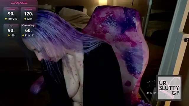 Snapshot of ursluttygf chatting on March 26, 2026, 4:05 pm ursluttygf online show from March 26, 2026, 4:05 pm