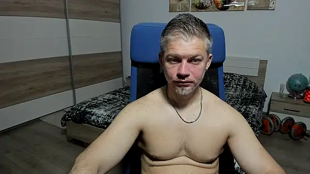 Snapshot of RobbyShawz chatting on May 16, 2026, 4:00 am RobbyShawz online show from May 16, 2026, 4:00 am