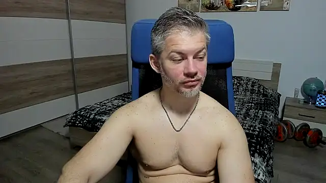 Snapshot of RobbyShawz chatting on May 19, 2026, 4:30 am RobbyShawz online show from May 19, 2026, 4:30 am