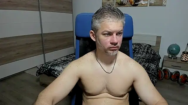 Snapshot of RobbyShawz chatting on May 11, 2026, 4:58 am RobbyShawz online show from May 11, 2026, 4:58 am