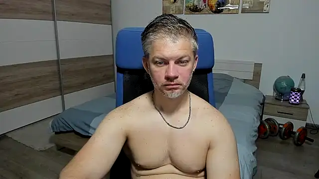 RobbyShawz online show from June 15, 2026, 4:23 am