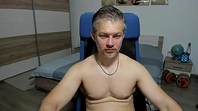 RobbyShawz online show from June 11, 2026, 3:47 am