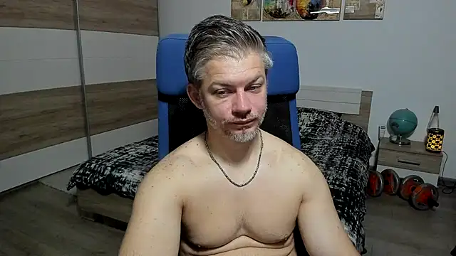 Snapshot of RobbyShawz chatting on May 3, 2026, 4:28 am RobbyShawz online show from May 3, 2026, 4:28 am