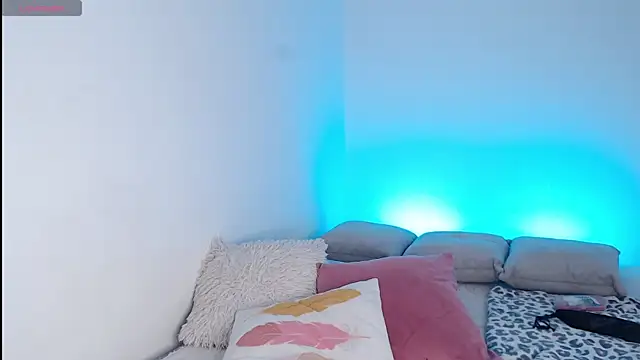 Snapshot of sofix__ chatting on January 10, 2026, 8:26 pm sofix online show from January 10, 2026, 8:26 pm