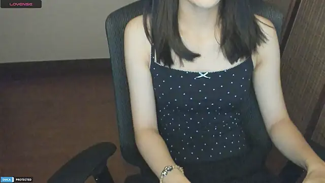 Ayase momo online show from June 9, 2026, 9:16 pm