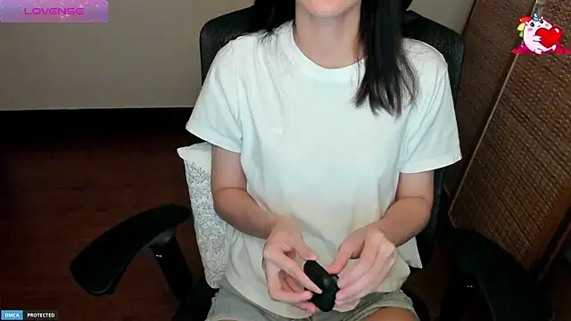 Ayase momo online show from July 11, 2026, 9:59 pm