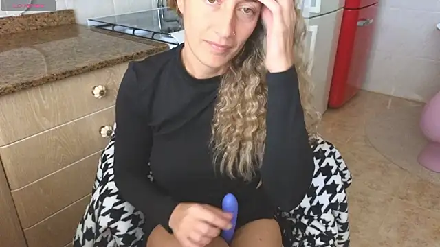 Lunamix online show from March 3, 2026, 12:45 pm