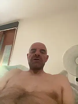 slim1976006 online show from July 31, 2026, 3:31 pm