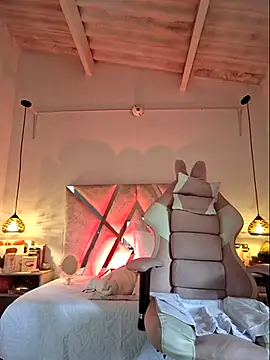 MariaPau 83 online show from November 6, 2025, 5:06 pm