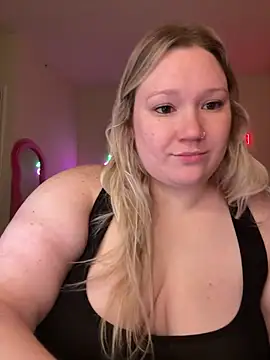 PiggyRose online show from February 1, 2025, 3:30 am