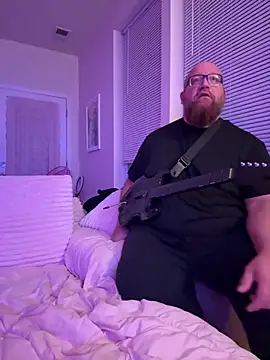 PiggyRose online show from January 11, 2026, 5:03 am