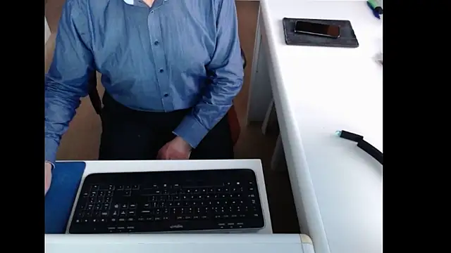 dutchpornking online show from November 22, 2025, 7:29 am