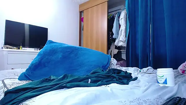 mondirty70 online show from December 19, 2025, 11:23 am