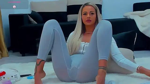 MelanieLexxx online show from January 6, 2025, 5:49 pm