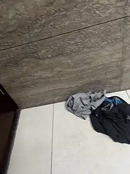 luciferdxm5 online show from November 15, 2025, 4:05 am