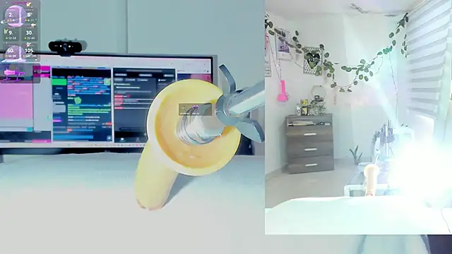 sofi velez online show from December 21, 2025, 5:03 pm