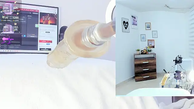 sofi velez online show from October 5, 2025, 5:25 pm