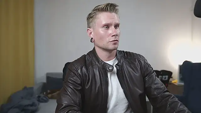 kevin-park online show from October 3, 2025, 3:13 pm