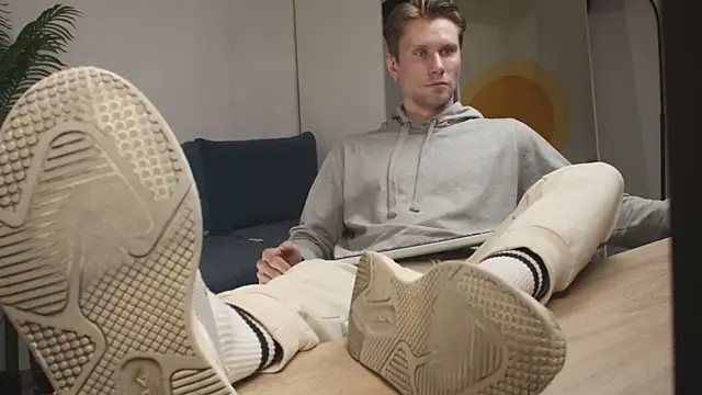 kevin-park online show from March 18, 2025, 2:28 pm