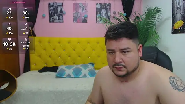 Snapshot of oso_dirty_ chatting on March 14, 2025, 5:24 pm oso dirty online show from March 14, 2025, 5:24 pm