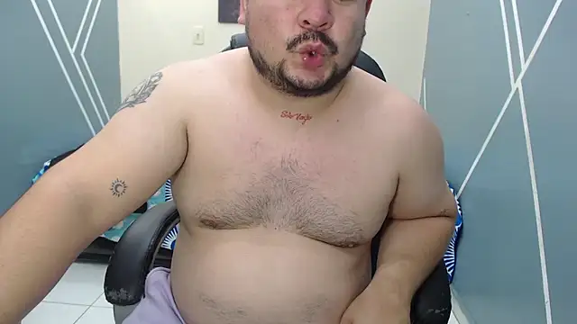 Snapshot of oso_dirty_ chatting on March 22, 2025, 5:41 pm oso dirty online show from March 22, 2025, 5:41 pm