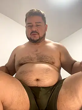 Snapshot of oso_dirty_ chatting on October 5, 2025, 5:47 pm oso dirty online show from October 5, 2025, 5:47 pm